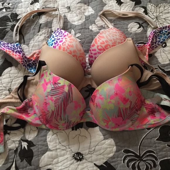 HOLDING 34B Victoria's Secret Pink Bra Bundle