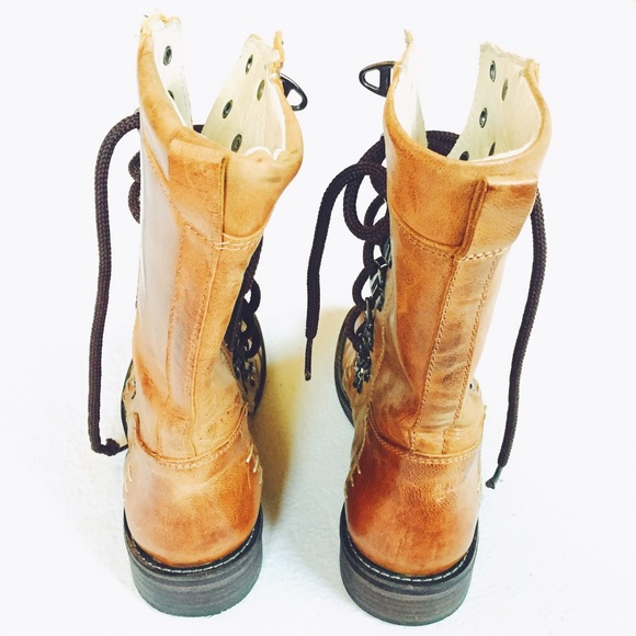 🔴 SOLD [15] Bedstu Camel Leather Lace Up Boots - Picture 3 of 4