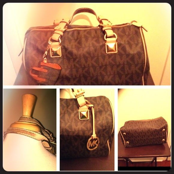 Michael Kors Handbags - Michael Kors handbag with purse tag