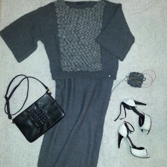 A sweater ( custom made) - Picture 1 of 1