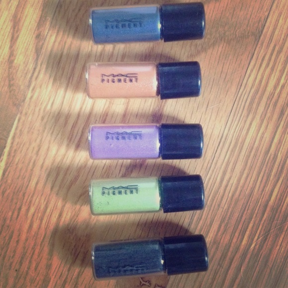 MAC Pigment Eyeshadow Bundle