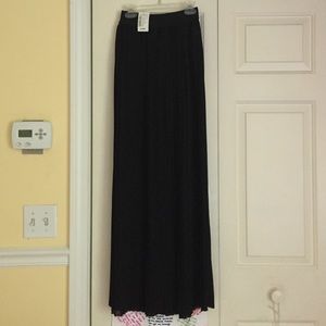 New with tags Love Culture black maxi skirt!