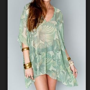 🌟1-Day Sale🌟Show Me Your Mumu Mermaid Shell Top