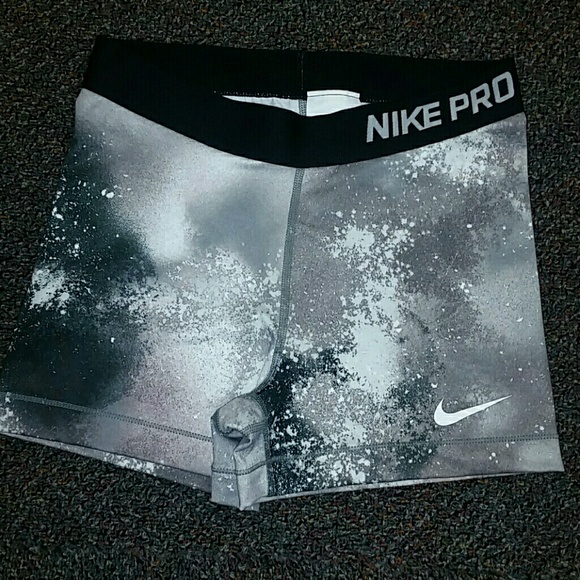Rare Nike Pro Black Galaxy