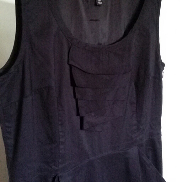 Ann Taylor - Picture 2 of 4