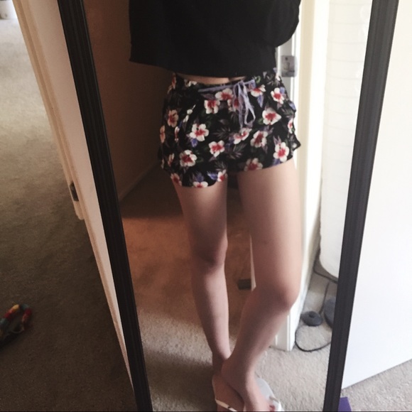 Zara flora shorts