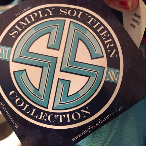 ❌SOLD❌Simply Southern Collection Shirt - Picture 4 of 4