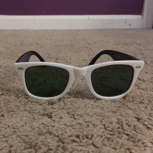 Ray Ban Wayfarer !!!! SALE