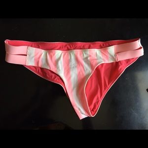 Lululemon bathing suit bottoms