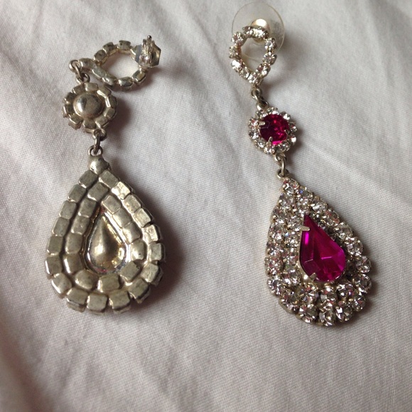 ❌SOLD❌Earrings 💕 - Picture 3 of 4