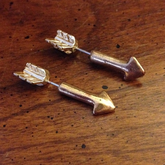 Arrow earrings.