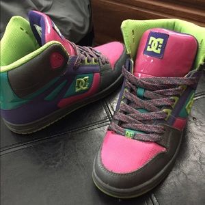 DC shoes