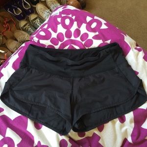 Lululemon speed shorts size 6!