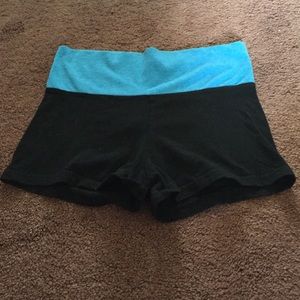 Niagara Falls Yoga Shorts