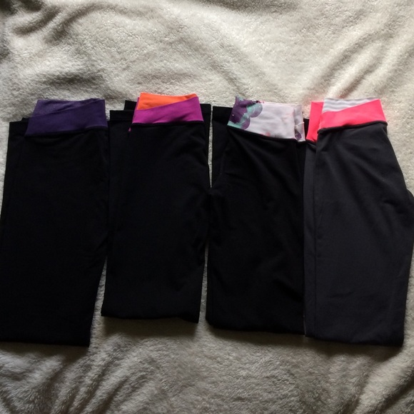 LULULEMON LEGGINGS BUNDLE (ALL LEGGINGS FLARED) - Picture 1 of 4