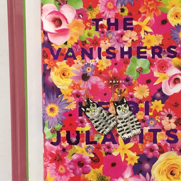 Hand Painted Kitty Earrings - Picture 2 of 4