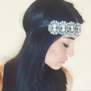 BEBE Crystal scroll headband💫FREE Hansa necklace