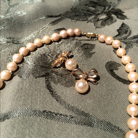 Faux Pearl Necklace and Earring Set - Picture 2 of 3