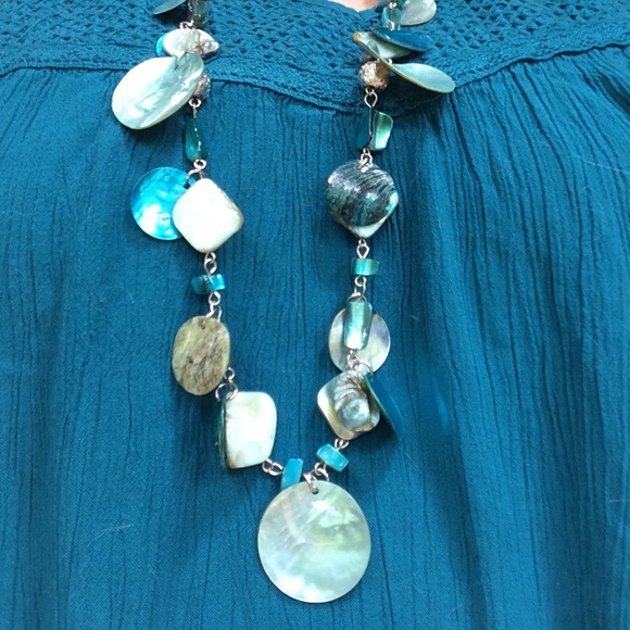 Shell  necklace - Picture 4 of 4