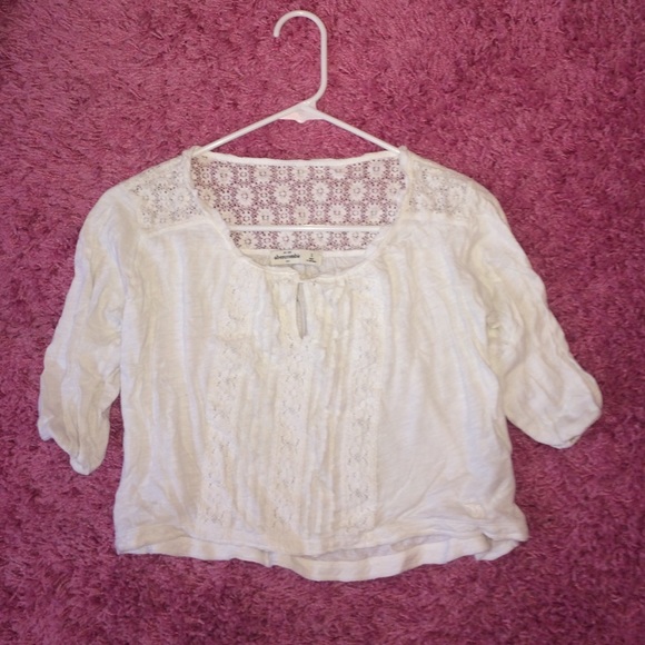 Abercrombie kids slightly cropped white top