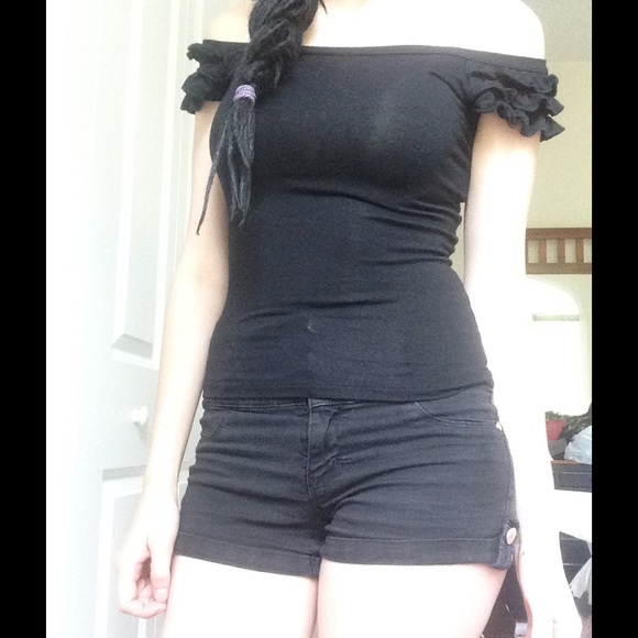 Black ruffle-sleeve shirt