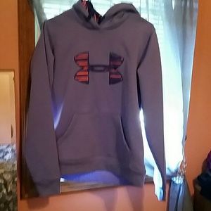 Purple under Armour sweatshirt
