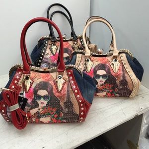 Brand new "it girl2" diamond lock top purse