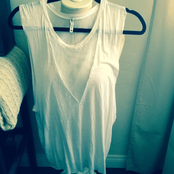 LF WHITE MESH V TOP