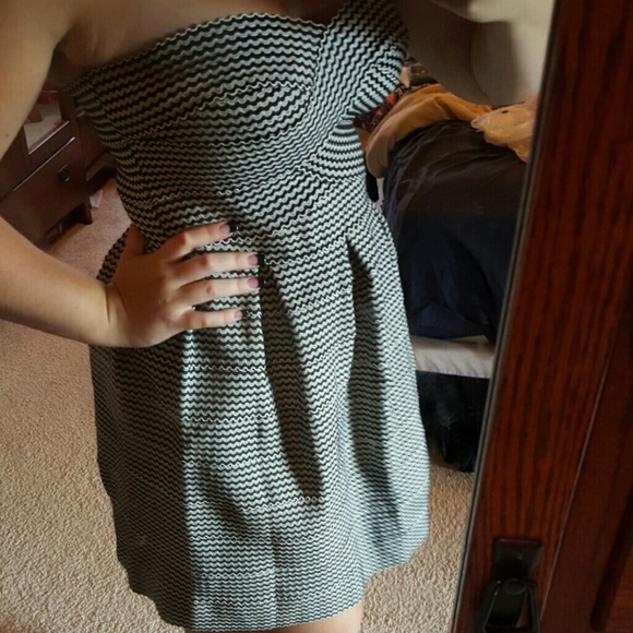 Primrose  Dresses & Skirts - Black/white fit and flair