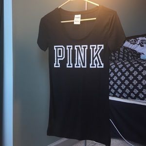 pink scoop neck tshirt