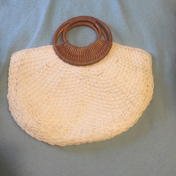 Beautiful purse in great condition!