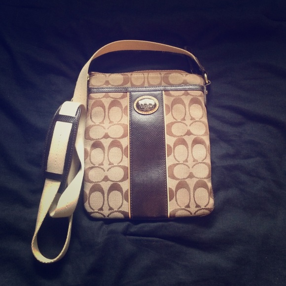 Cross body Coach purse