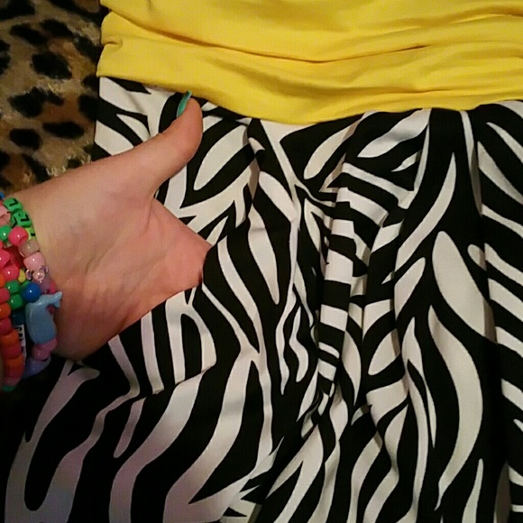 Patterned dress - Picture 2 of 3