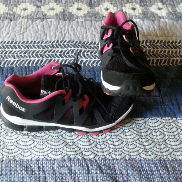 Reebok Dual Real-Flex Compound Shoes - like new