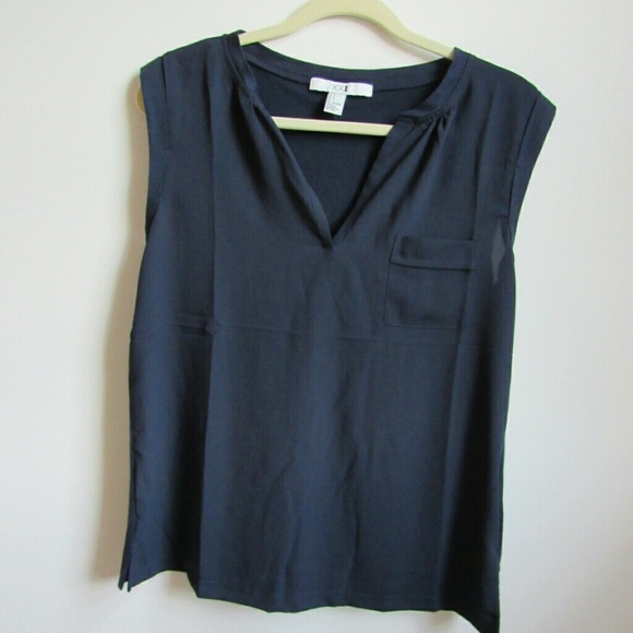 Forever 21 sleeveless shirt