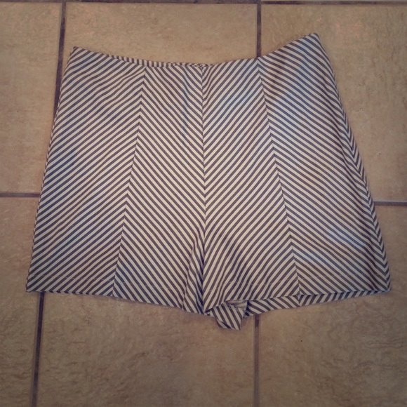 High Waisted Cotton Shorts!