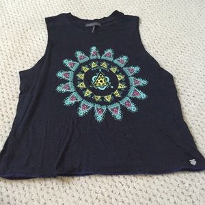 Kendall and Kylie tank