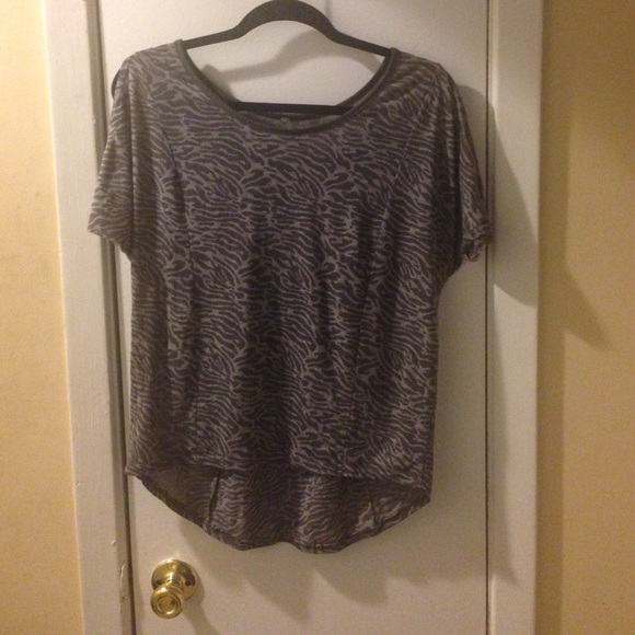 Grey zebra print top - Picture 1 of 3