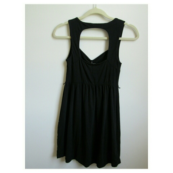Forever 21 cut out back dress