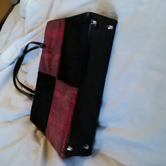 I.N.C. - Picture 3 of 4