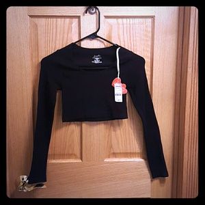 Black long sleeve crop top