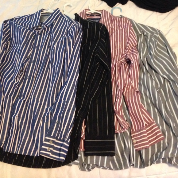 4 American Eagle men's dress shirts