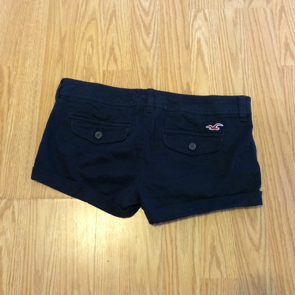 Navy shorts - Picture 2 of 3
