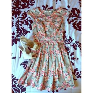 Lauren Conrad Floral Pleated Dress!