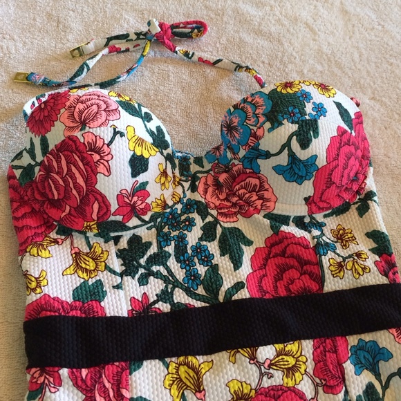 Topshop One Piece Swim Suit - Picture 2 of 3