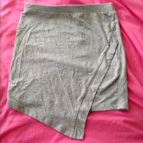 Grey bodycon skirt