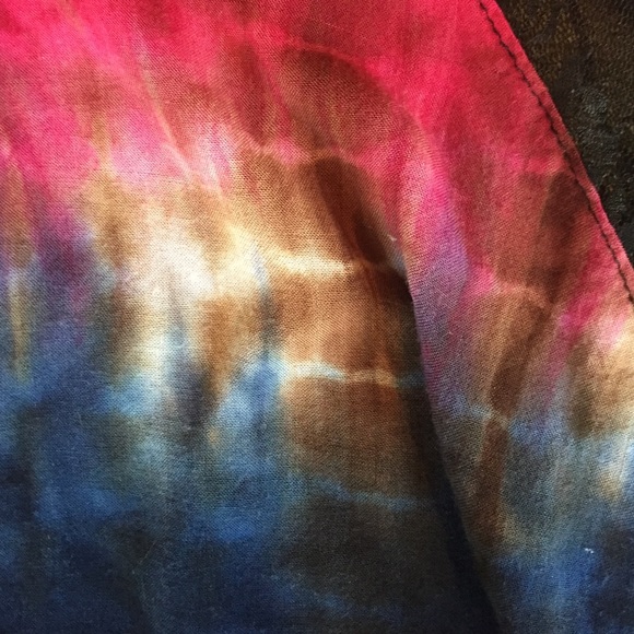 Chic tie dye dress! - Picture 2 of 4