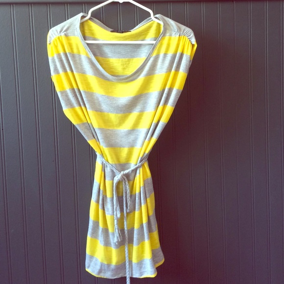 Gray and Yellow Summer T-shirt Dress with Tie