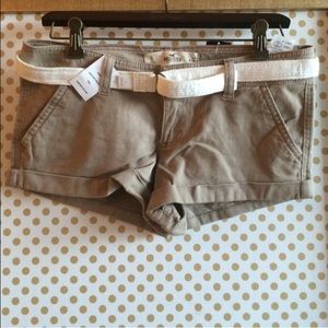 Khaki Hollister shorts