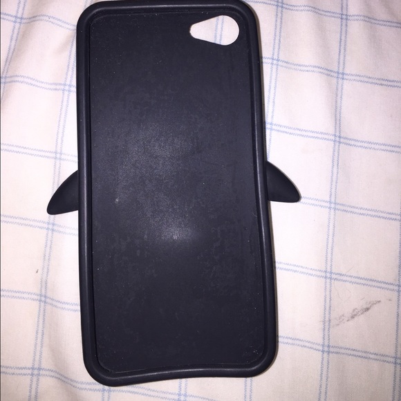 iPhone 5 case. - Picture 2 of 2